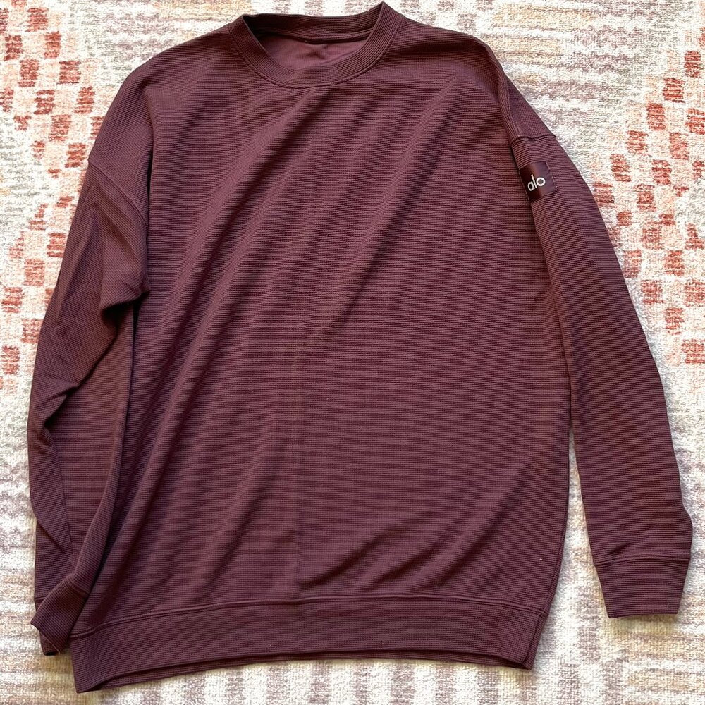 Alo Yoga Micro Waffle Relaxation Pullover Top - Cherry Cola - Size Medium